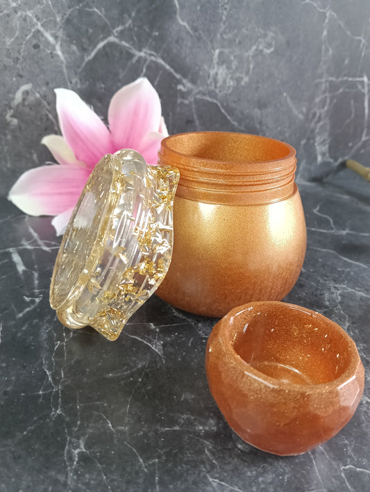 Dosen-Set mit Deckel und kleiner Diamantschale
