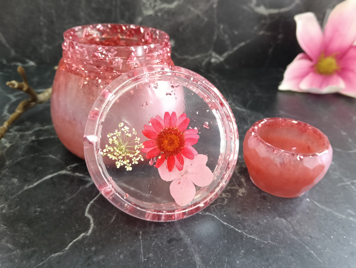 Dosen-Set mit Deckel und kleiner Diamantschale